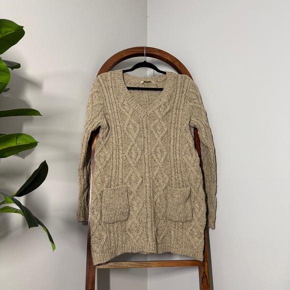 Soft Surroundings SMALL Tan Cashmere Blend Long Sleeve Cable Knit V-Neck Sweater - Picture 1 of 8